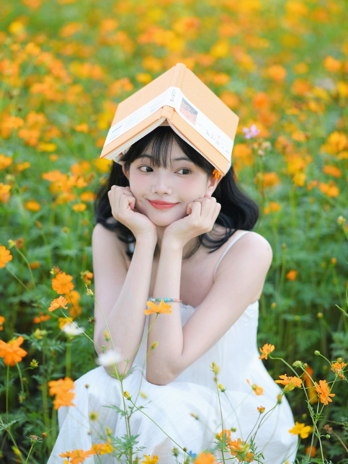 他是谁 封面